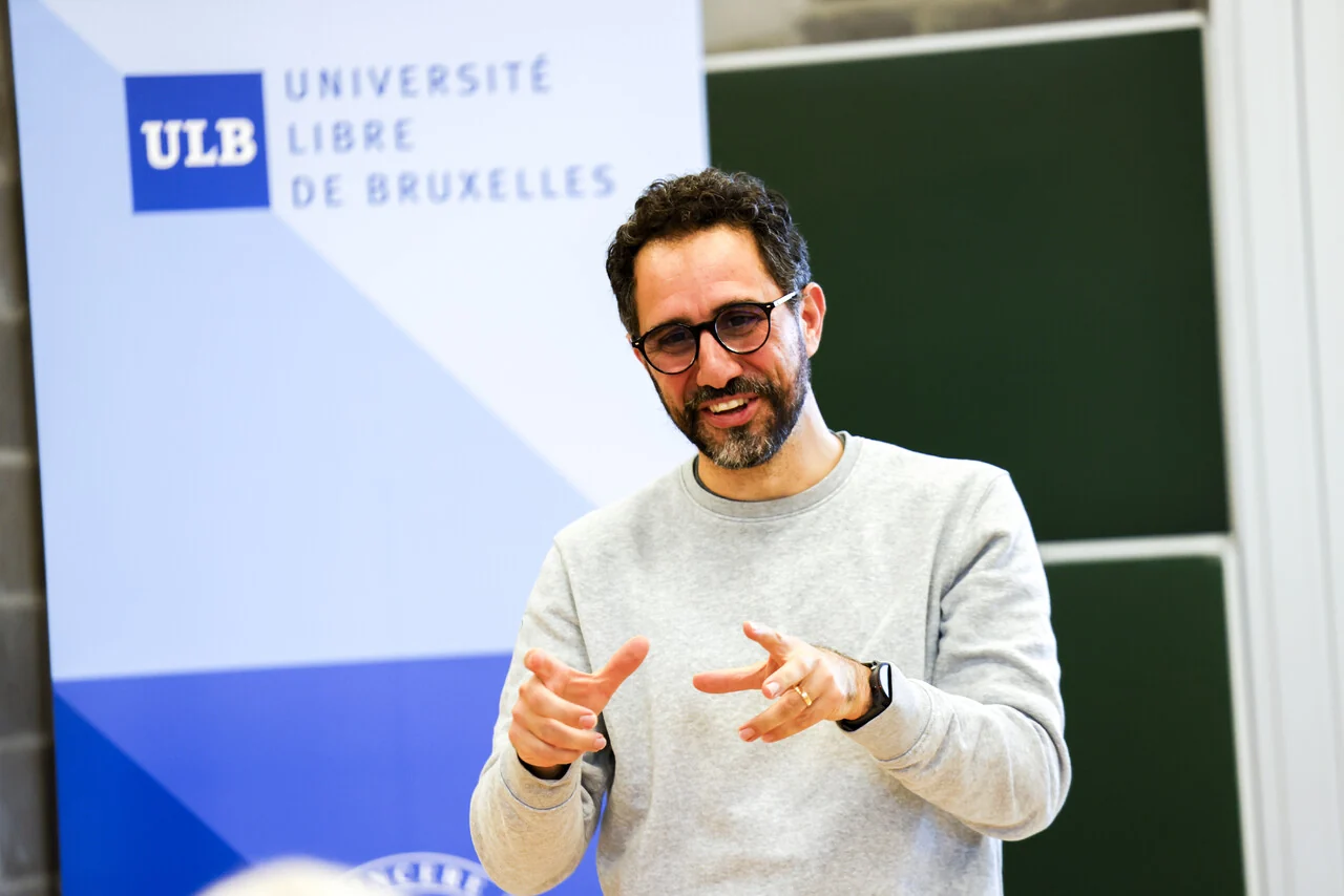 Alessandro Parente teaching at the Université libre de Bruxelles